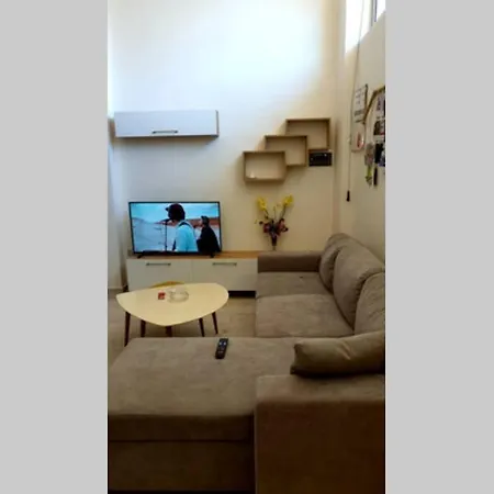 Dario's Loft In City. *