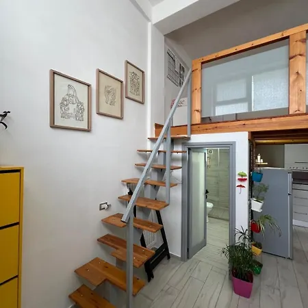 Dario's Loft In City. Vlorë